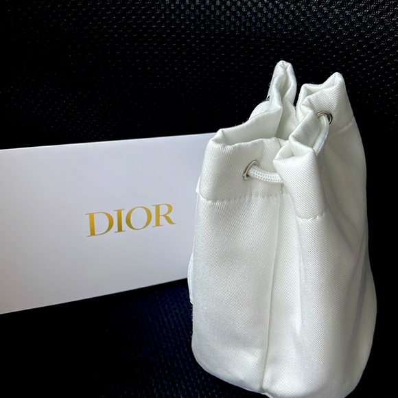 Dior drawstring bag - Picture 2 of 2